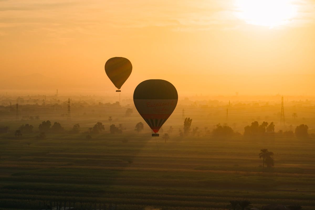 Beautiful-hot-air-balloon-pictures-in-the-morning