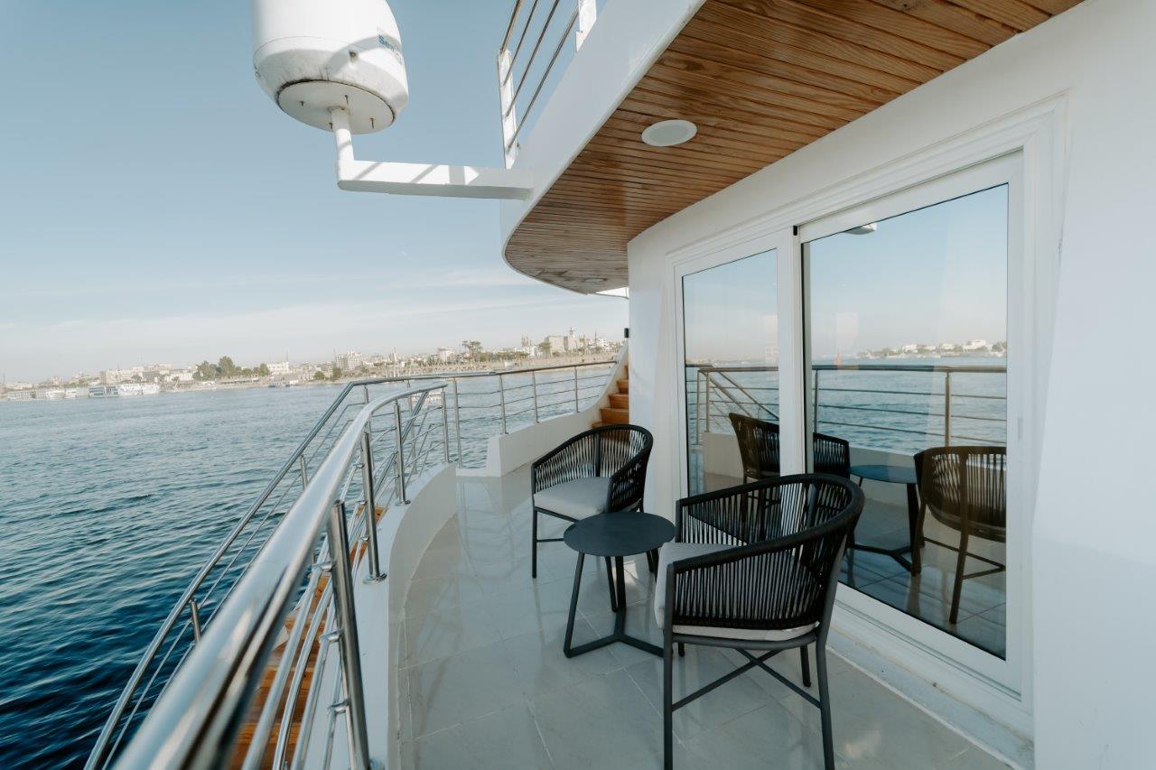 Medea-Suite-Balcony