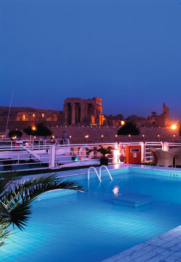 Pool (2)