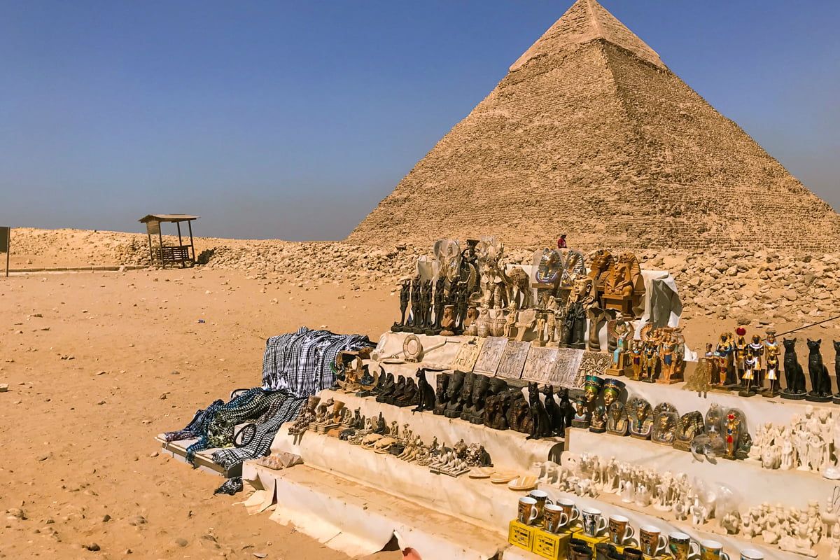 Souvenirs-from-the-pyramids